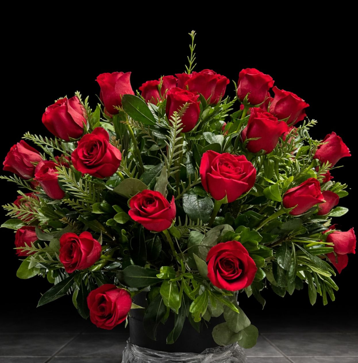 Caja  grande  con 50 Rosas