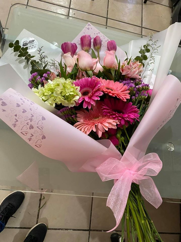 Bouquet con gerberas, rosas y tulipanes - Dia de las Madres